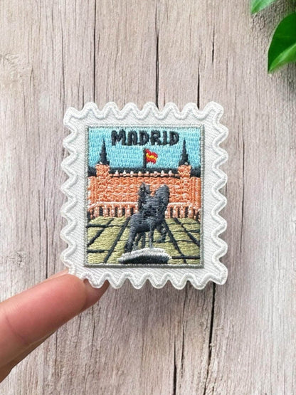Madrid Travel Patch – 2 X 2 Iron On Souvenir Spain Pins Gift