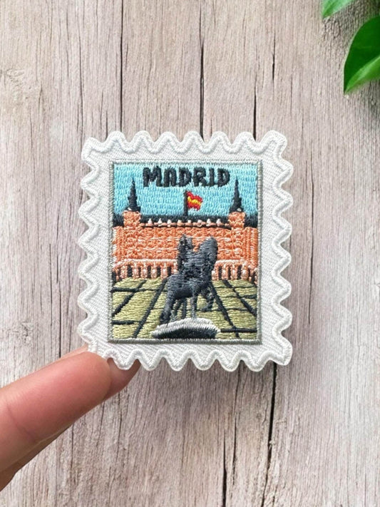 Madrid Travel Patch – 2 X 2 Iron On Souvenir Spain Pins Gift